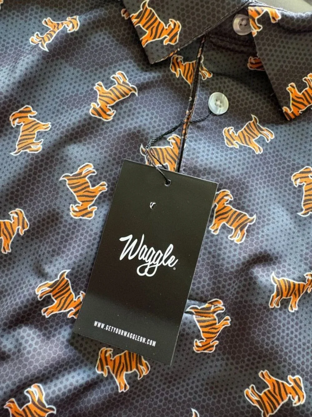 WAGGLE Polo Shirt Mens Large Gray Tiger Dog Print GOAT Golf Stretch NWT - Picture 5 of 5